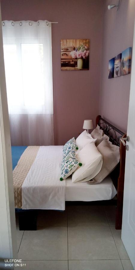 Iris'S Apartment Central With Parking Argostoli (Kefalonia) Exterior foto