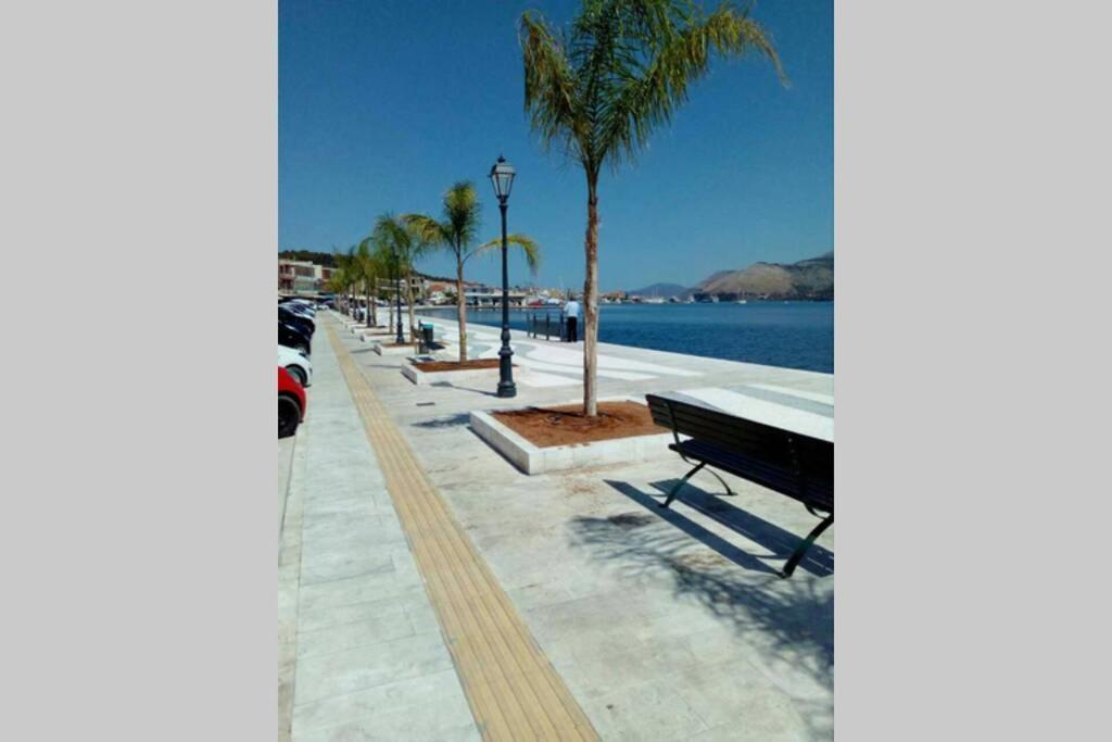 Iris'S Apartment Central With Parking Argostoli (Kefalonia) Exterior foto